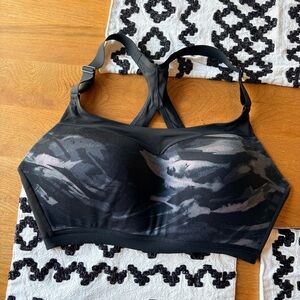 Victoria's Secret ON POINT Incredible Sports Bra 36DD